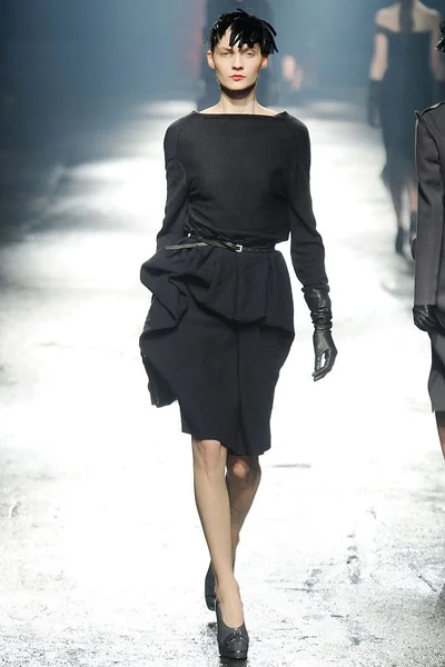 Look 29